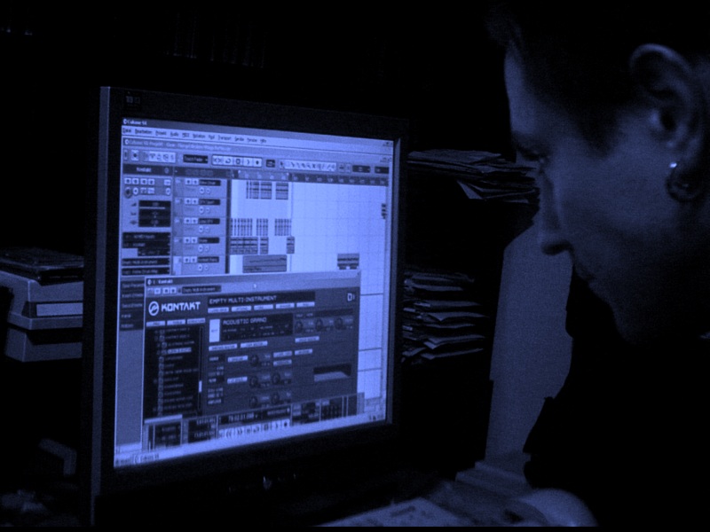 TweakerRay 19.01.2005 - Working on Fluegel - Kiew ReMix